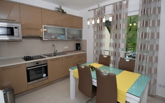 Apartments Lazeta
