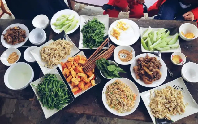 Sapa Jungle Pub  Homestay