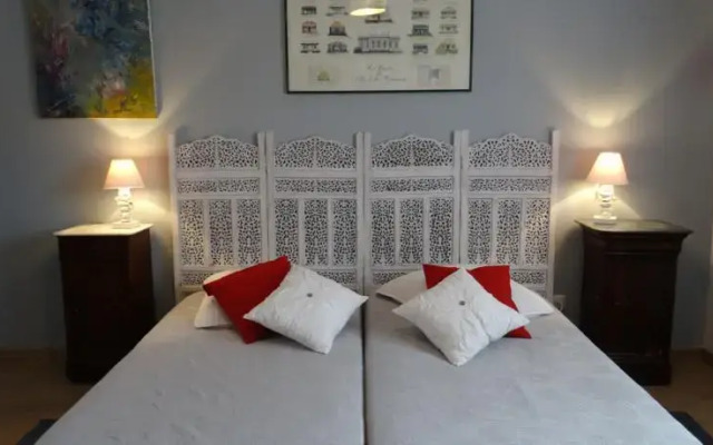 Une chambre en ville