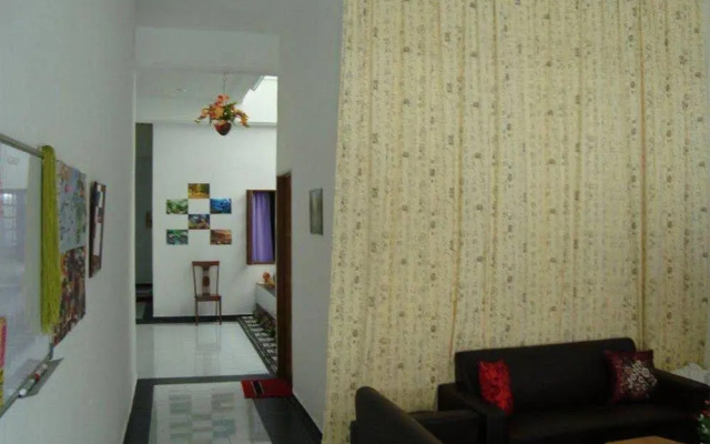 River Golden House - Hostel