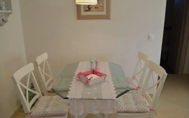 Inviting 2-bed Apartment in Nikiti, Greece