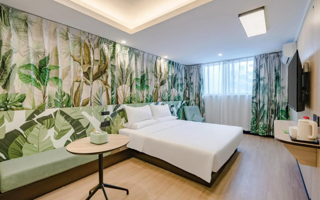 Hi Inn Gongyi Songling Park