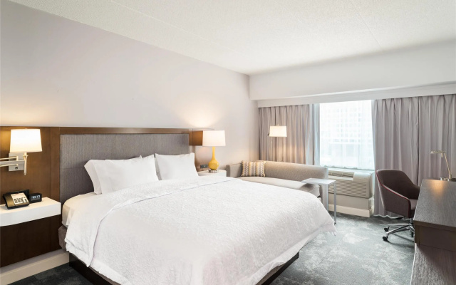Hampton Inn Philadelphia Center City-Convention Center - Image 5