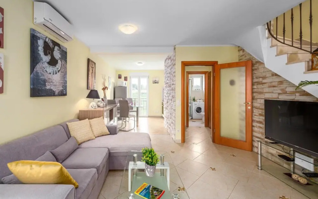 Nice Apartment in Porec With 2 Bedrooms and Wifi