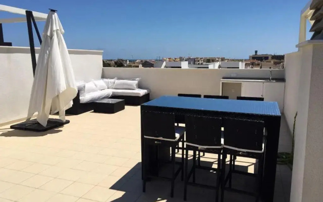 Playamar Iv Calle De La Rosalia 90A