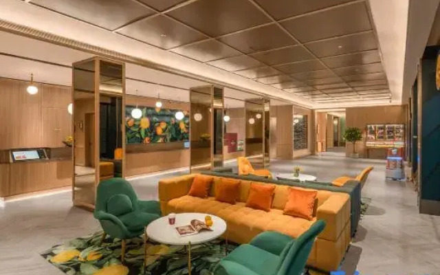 Orange Hotel (Wuhan Hankou Railway Station Plaza)