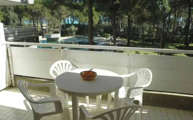 Poolside Flat 50mt From the sea