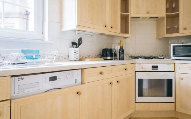 Snug & Serene 2BD Flat - Roseburn