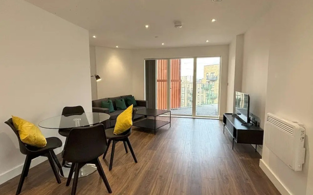 Modern 2 bed With Parking - Grand Exchange Bracknell