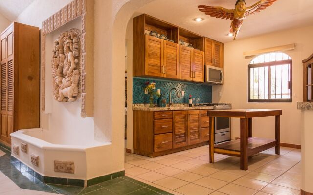 La Buena Vida Suites - Adults Only