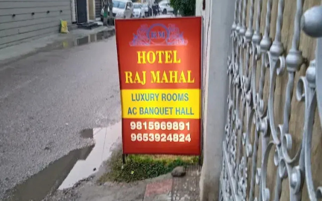 Hotel Raj Mahal
