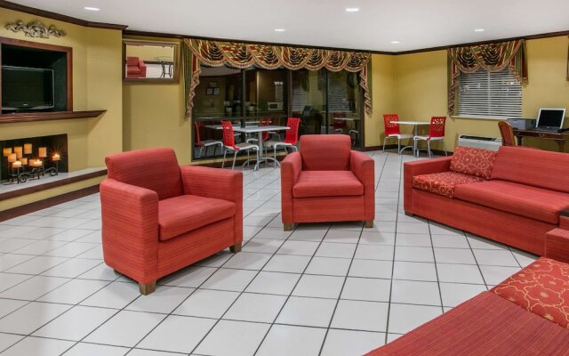 Baymont Inn & Suites Lawton