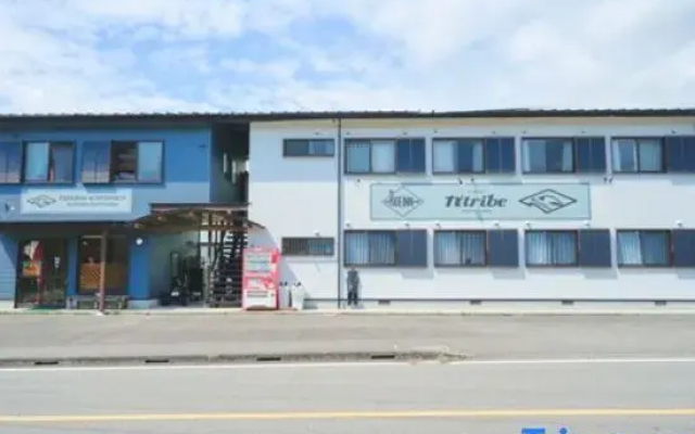 Lodge n'Tribe
