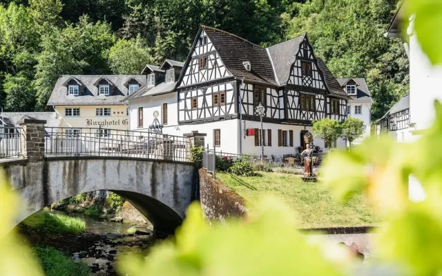 Landgasthof zur Burg Grenzau Hotel