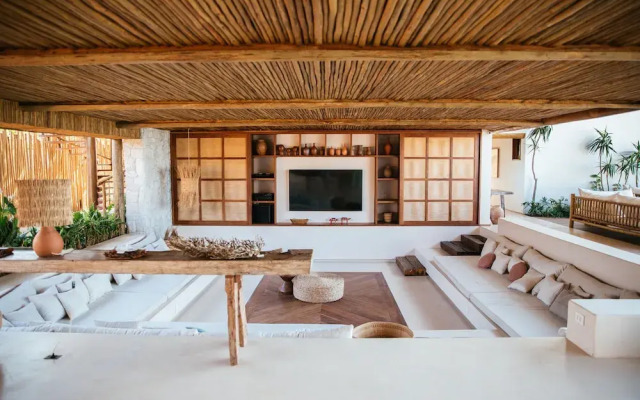 Villa Mandi
