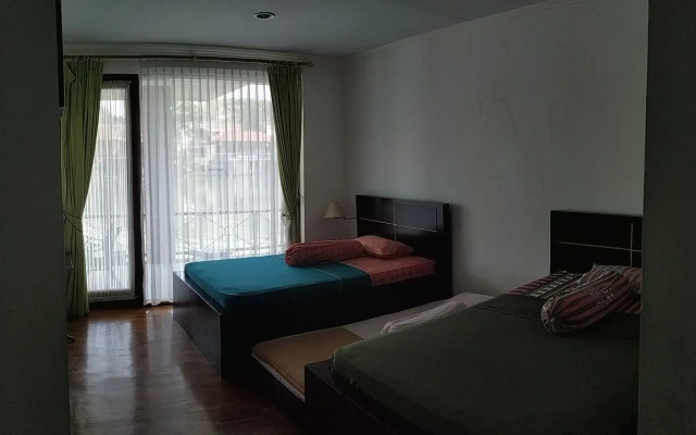 Bukit Danau Exclusive Resort & Villa