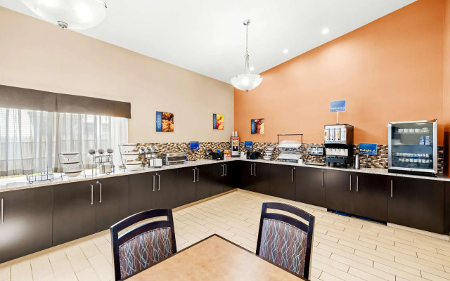 Best Western Maple City Inn