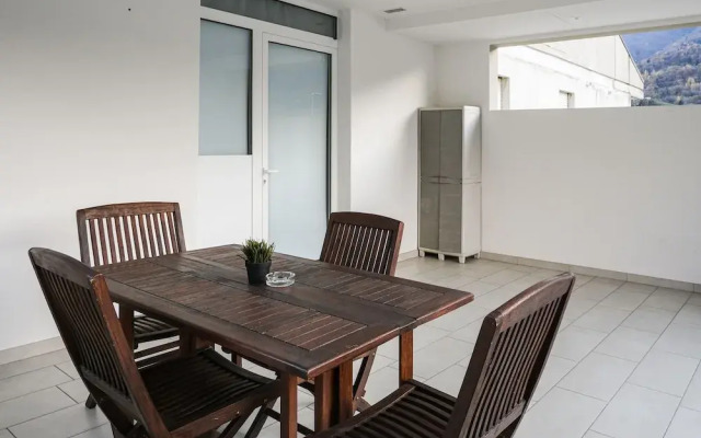 Brand New 2-bed Apartment With Patio