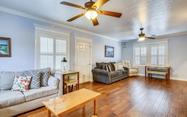 The Turquoise Turtle 4 Bedroom Home