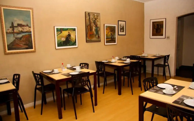 Rojas All Suites Hotel