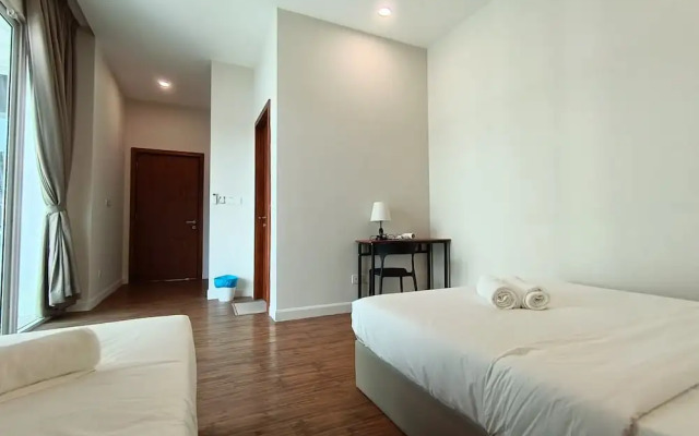 myRoom at 11 J Adams