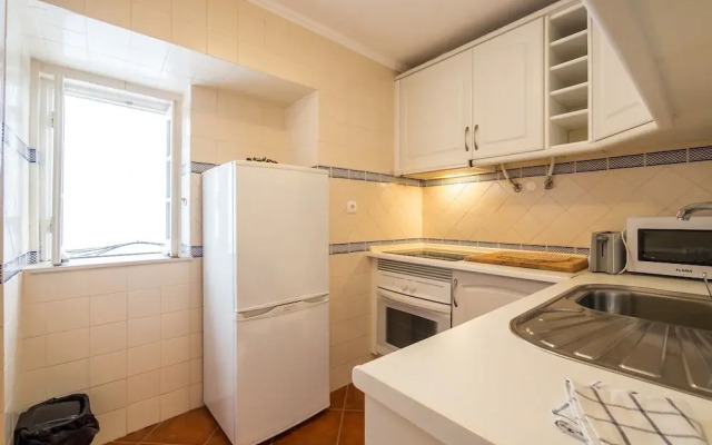 Nomad's Alfama Flats - Typical Street