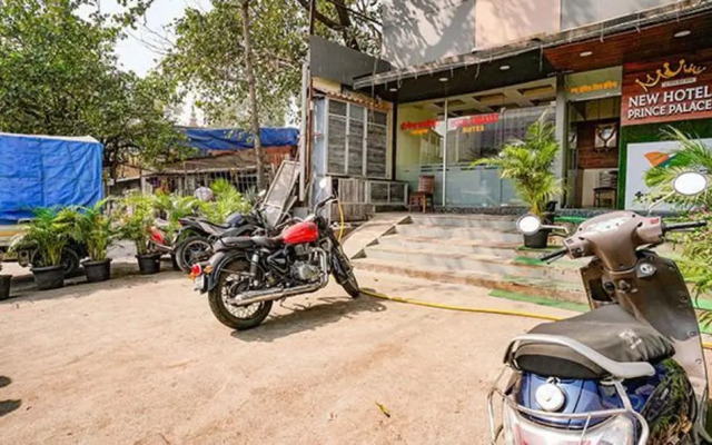 Fabhotel New Prince Palace