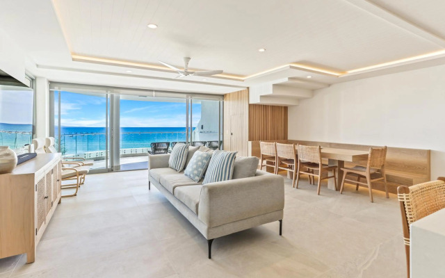 La Mer Apartment #10