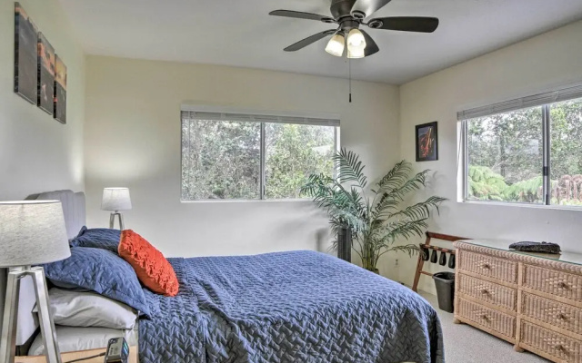 Tropical Volcano Bungalow < 4 Mi to Nat'l Park! - Cottages_and_Houses in Volcano - Photo 3