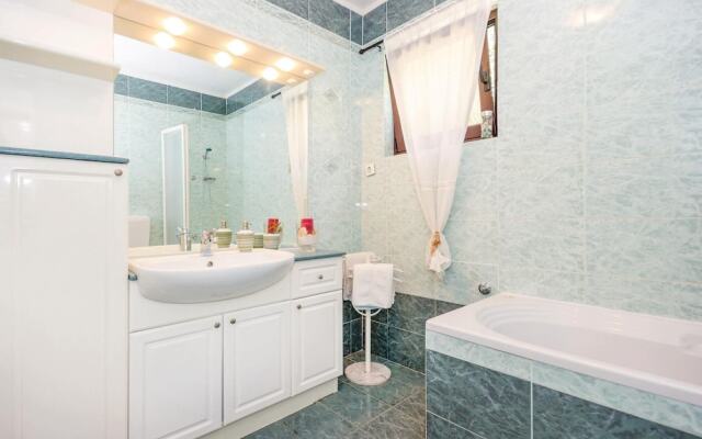 Beautiful Home in Senj With Wifi and 3 Bedrooms