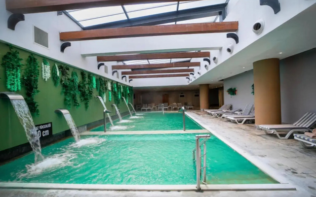 Seven For Life Thermal Hotel