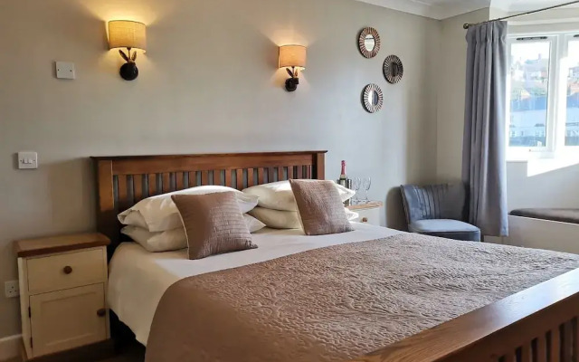 River Haven Hotel