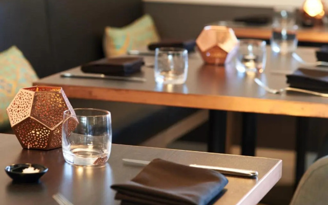 Best Western Charles Sturt Suites & Apartments