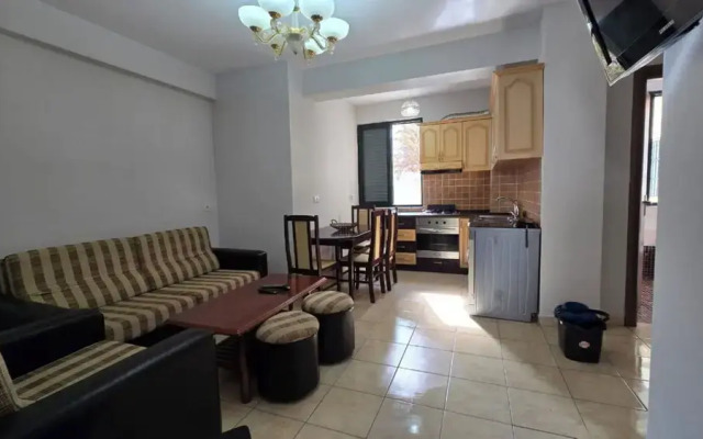Tirent Apartment - Cozy Bedrooms Stay by Golem Beach.