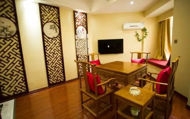 Nanchang Xiao E ApartHotel