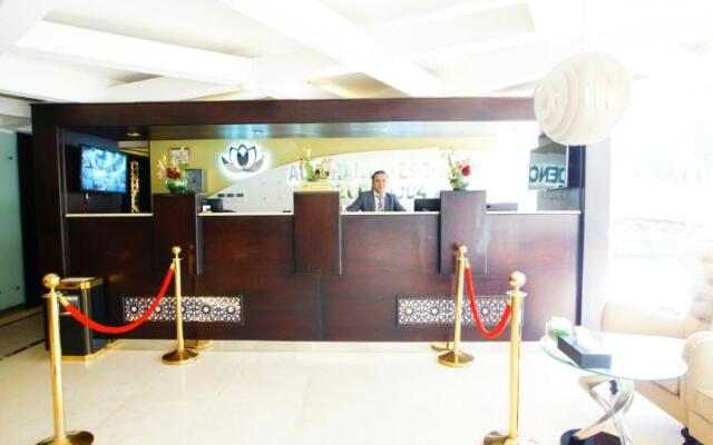 Almuhaidb Takhasosi Residence