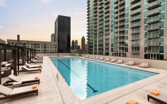 Twelve Midtown, Autograph Collection