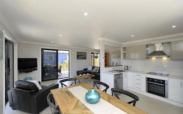 Tomaree Road, 16, The Tomaree