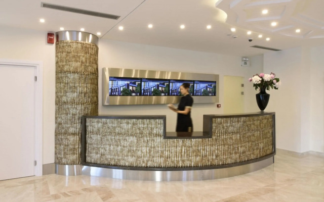 Athens Avenue Hotel