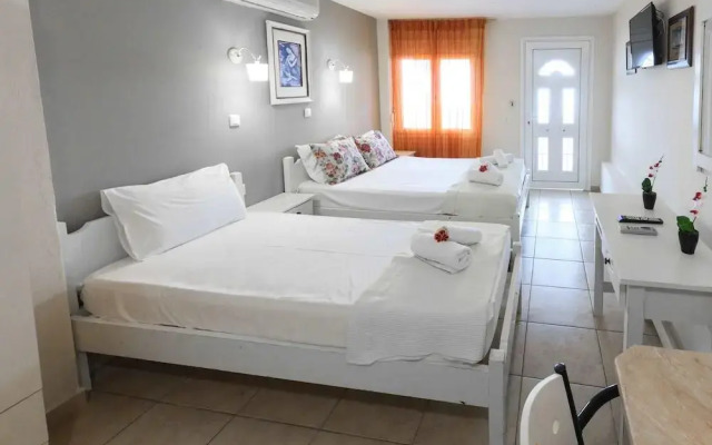 Studios Plaka