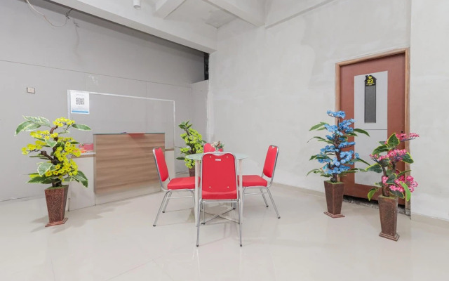 RedDoorz @ Gedangan Sidoarjo