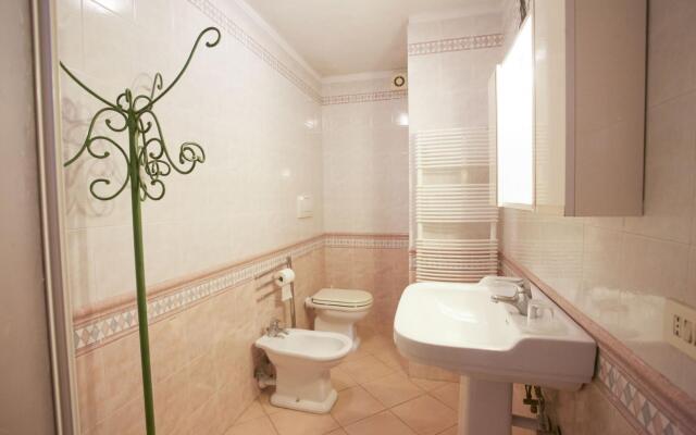 The Casina sleeps 4 surrounded by greenery-LA CASINA A SCHIOPPARELLO