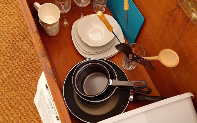 Chestnut 6m xl Bell Tent, log Burner, nr Whitby