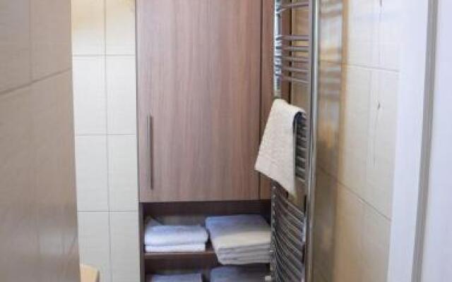 Szilfa Étterem Mariann Apartman
