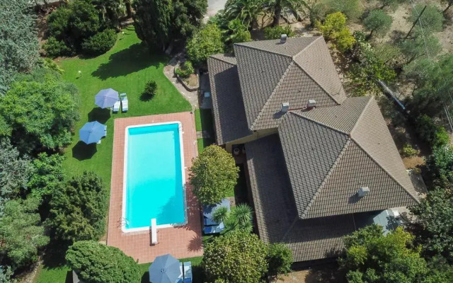 DOMUS 81 Villa nel verde a nord della Sardegna