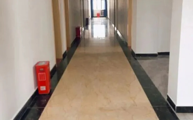 Yinhu Business Apartment