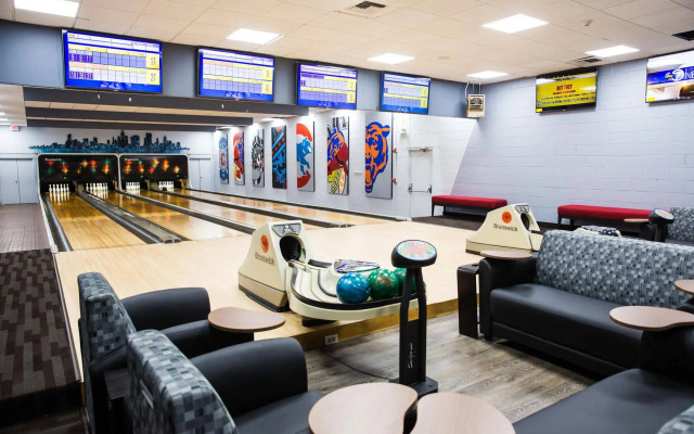 Ramada Plaza Chicago North Shore