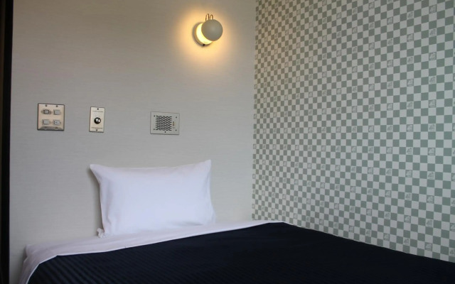 HOTEL LiVEMAX Mihara Ekimae