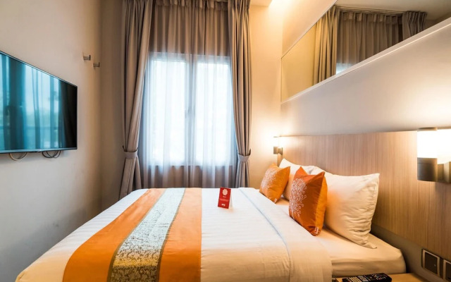 OYO 279 Orange Premier Hotel