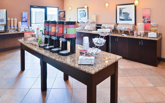 Hotel Alice At Atlantic Beach